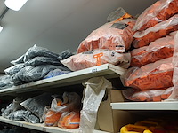 Rest inhoud rek - afbeelding 5 van  16