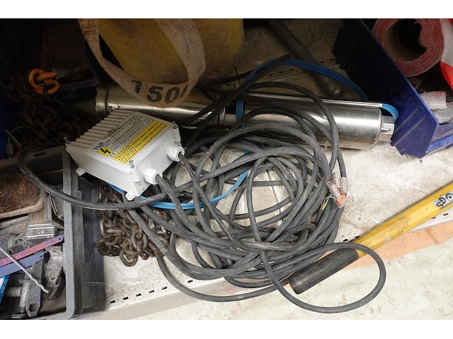 Rest inhoud rek - afbeelding 11 van  16