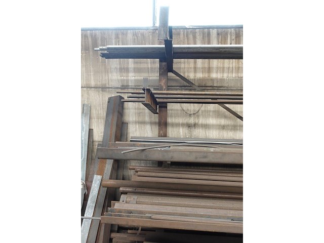 Rest inhoud ruimte atelier staal - afbeelding 9 van  40