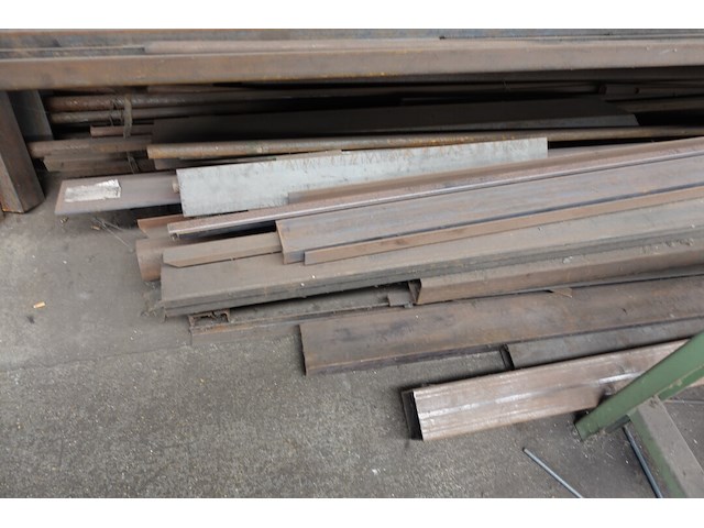 Rest inhoud ruimte atelier staal - afbeelding 11 van  40