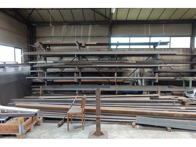 Rest inhoud ruimte atelier staal - afbeelding 1 van  40