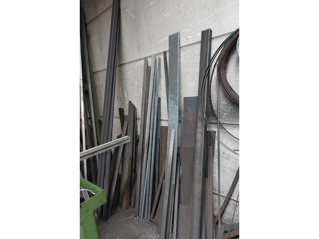 Rest inhoud ruimte atelier staal - afbeelding 16 van  40