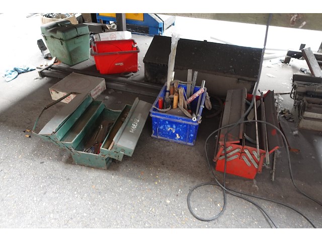 Rest inhoud ruimte atelier staal - afbeelding 19 van  40