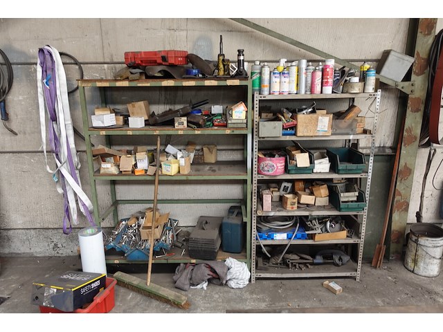 Rest inhoud ruimte atelier staal - afbeelding 26 van  40