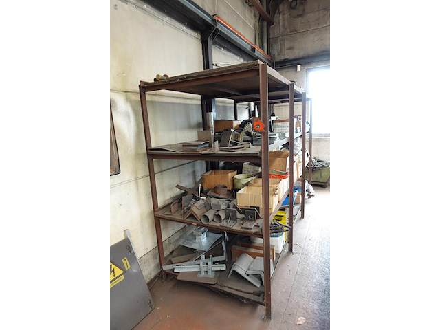 Rest inhoud ruimte atelier staal - afbeelding 31 van  40