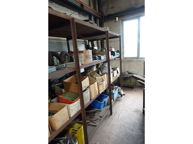 Rest inhoud ruimte atelier staal - afbeelding 32 van  40