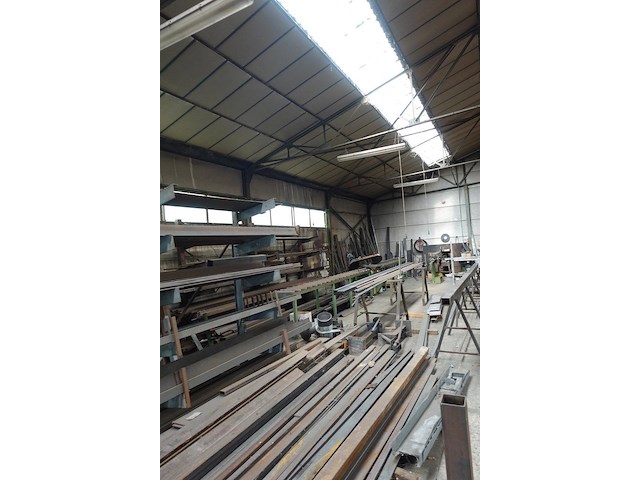 Rest inhoud ruimte atelier staal - afbeelding 23 van  40