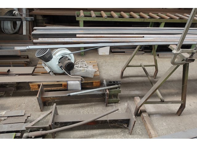 Rest inhoud ruimte atelier staal - afbeelding 40 van  40