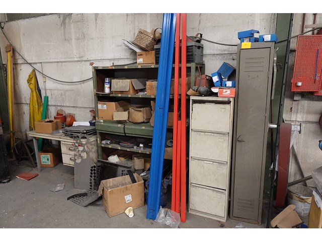 Rest inhoud ruimte atelier staal - afbeelding 1 van  15