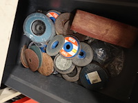 Rest inhoud ruimte atelier staal - afbeelding 10 van  15