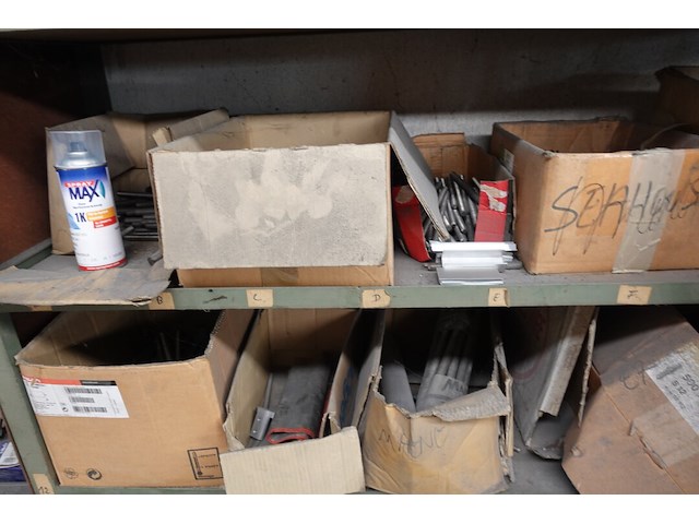 Rest inhoud ruimte atelier staal - afbeelding 13 van  15