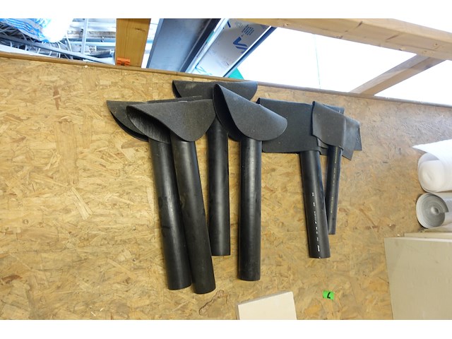 Rest inhoud zolder - afbeelding 2 van  8