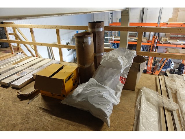 Rest inhoud zolder - afbeelding 6 van  8