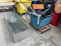 Rest metalen - afbeelding 1 van  3