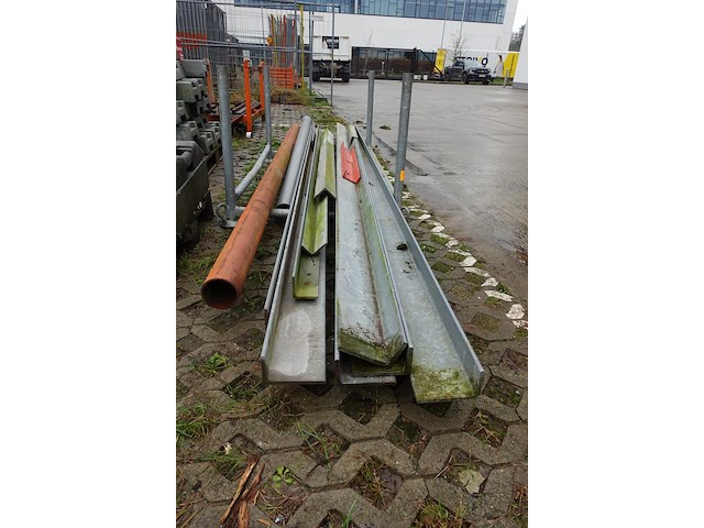 Rest partij glava profielen - afbeelding 1 van  2