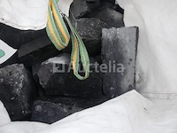 Restant van diverse stenen puin - afbeelding 3 van  7