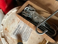 Restanten benodigdheden bouw. - afbeelding 3 van  14