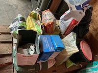 Restanten benodigdheden bouw. - afbeelding 8 van  14