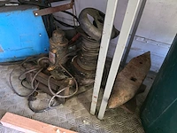Resterende inhoud garage, buitenterrein en... - afbeelding 9 van  26