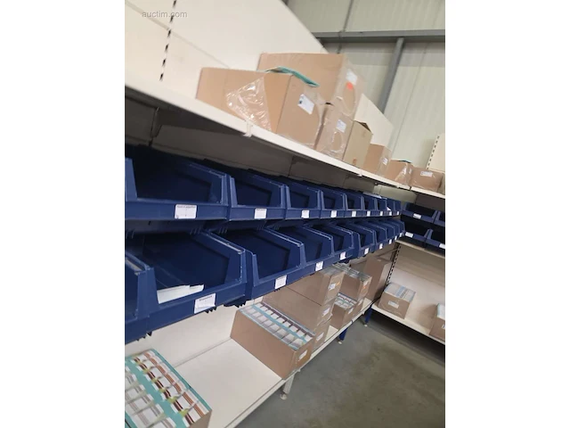 Resterende inhoud magazijn en kantoor nn - afbeelding 2 van  36