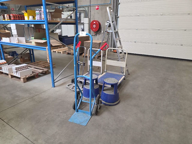 Resterende inhoud magazijn en kantoor nn - afbeelding 1 van  36