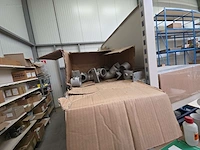 Resterende inhoud magazijn en kantoor nn - afbeelding 16 van  36