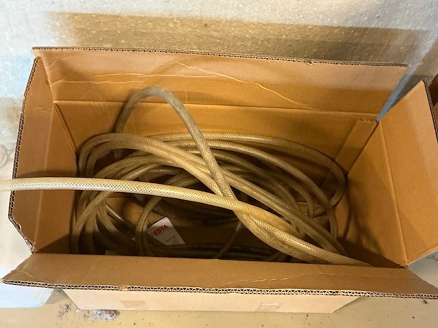 Resterende inhoud magazijn - afbeelding 15 van  23