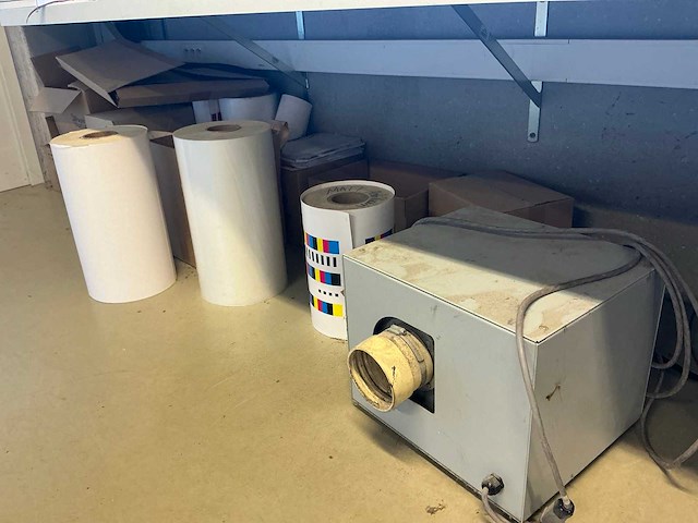 Resterende inhoud magazijn - afbeelding 20 van  23