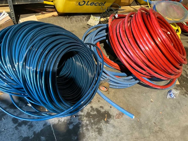 Resterende inhoud van magazijn - afbeelding 30 van  45