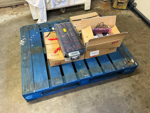 Resterende inhoud werkplaats - afbeelding 3 van  25