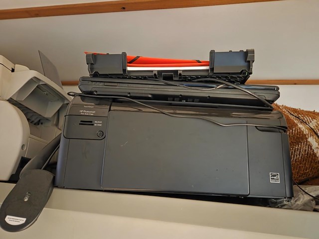 Restinhoud bureauruimte - afbeelding 12 van  20