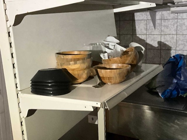 Restinhoud (drank, servies en diversen) - afbeelding 9 van  21