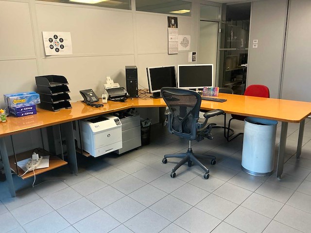 Restinhoud kantoorruimte - afbeelding 1 van  12