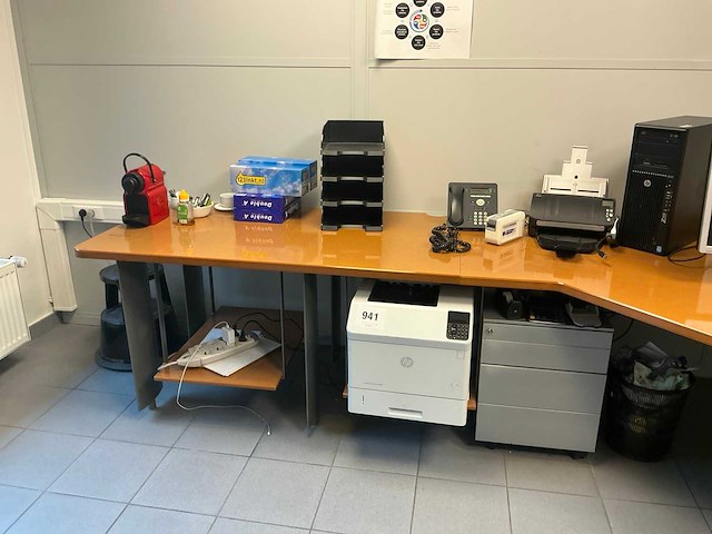 Restinhoud kantoorruimte - afbeelding 7 van  12