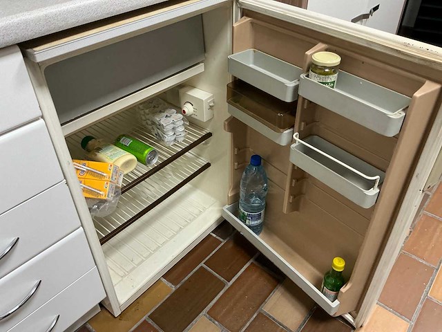 Restinhoud keukenruimte - afbeelding 3 van  13