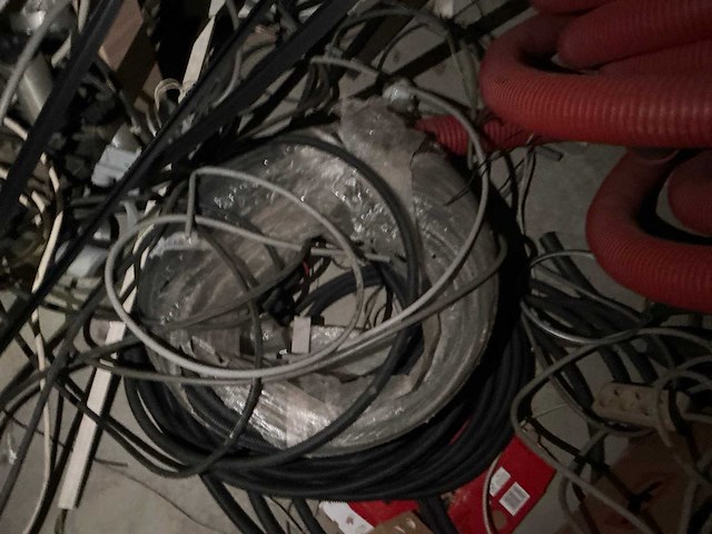 Restinhoud opbergruimte - afbeelding 5 van  21