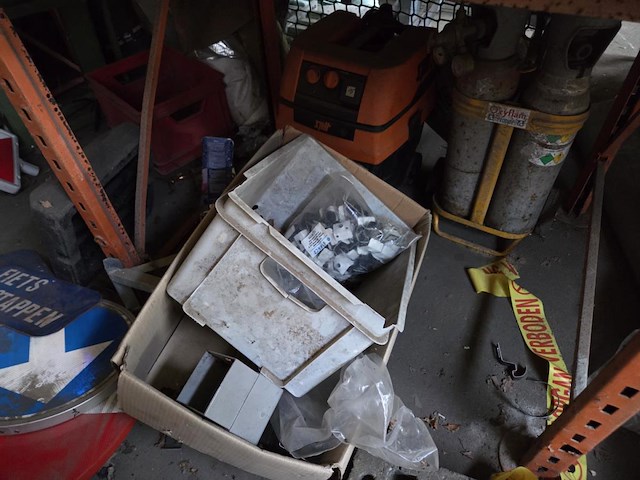 Restinhoud stelling + stelling - afbeelding 8 van  17