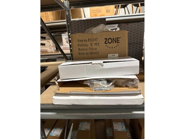 Restparij varia verlichting en badkamermateriaal - afbeelding 1 van  8