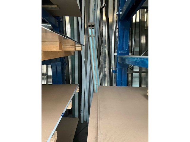 Restpartij aluminium platen en profielen - afbeelding 14 van  19