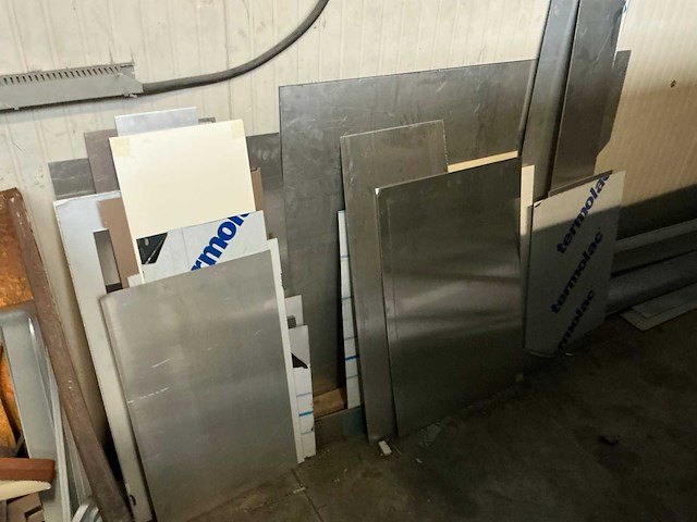 Restpartij aluminium platen en profielen - afbeelding 19 van  19