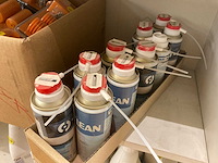 Restpartij olie, cleaners, laminaat kit, bevestigingsmateriaal enzovoorts - afbeelding 8 van  40