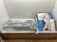 Restpartij olie, cleaners, laminaat kit, bevestigingsmateriaal enzovoorts - afbeelding 29 van  40