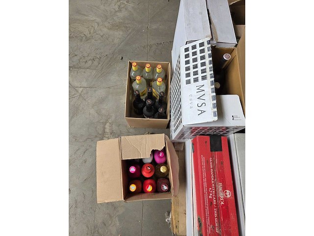 Restpartij sterke dranken - wijn - champagne - afbeelding 6 van  9