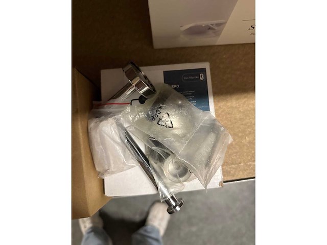 Restpartij verlichting en badkamermateriaal - afbeelding 6 van  8