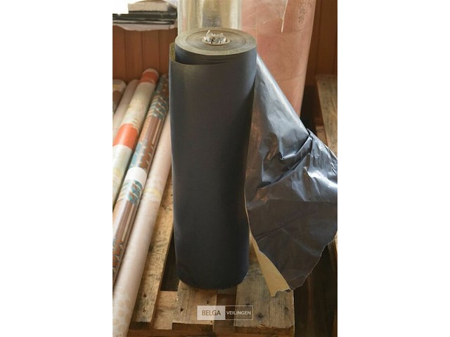 Restrol doorzichtige inpakfolie en 1 restrol inpakpapier - afbeelding 4 van  4