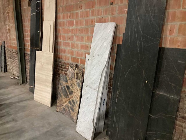 Reststukken marmer en ceramiek - afbeelding 1 van  6
