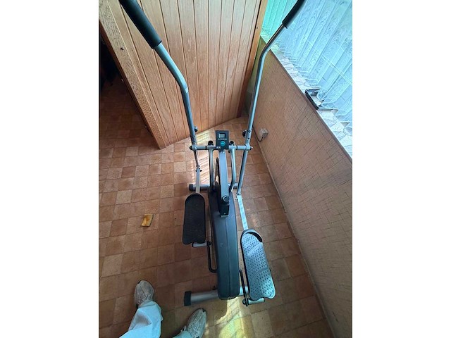 Retourlot 13317 – compacte crosstrainer / elliptical trainer - afbeelding 4 van  5