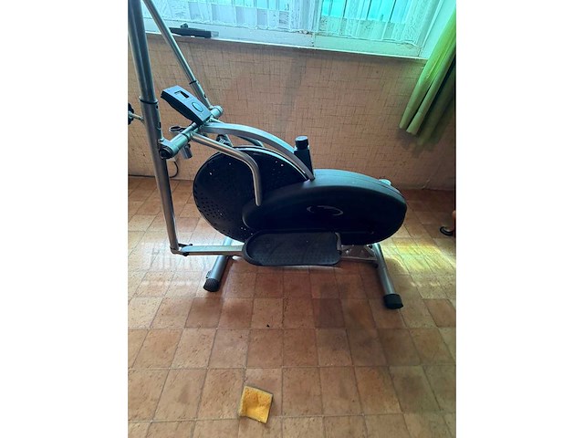 Retourlot 13317 – compacte crosstrainer / elliptical trainer - afbeelding 5 van  5