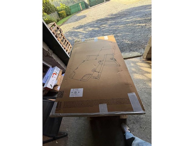 Retourlot tuinstoelen – 7 stuks – totale retailwaarde ± €1.049,93 - afbeelding 2 van  4