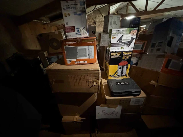 Retourpallet 130051 – huishoudtoestellen, keukenapparatuur & gereedschap – retailwaarde +€563,95 - afbeelding 1 van  8